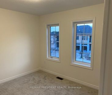 For Lease - 10 Poole Street, Brantford, Ontario - Photo 3