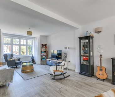 5 bedroom detached house to rent - Photo 1