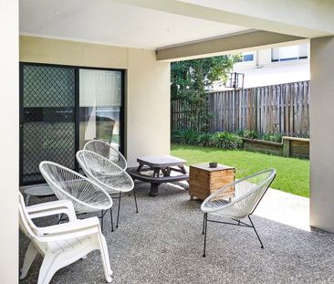 Beautiful Light-Filled Home in The Observatory – Perfect for Famili... - Photo 3