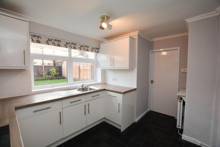 3 bed House - Terraced for Rent - Photo 3