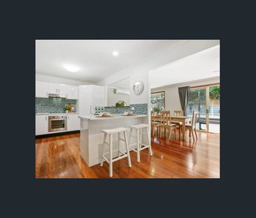 Family haven delivered with style, character and a pool - Photo 5