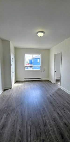 Grand 5½ Lumineux - Photo 1