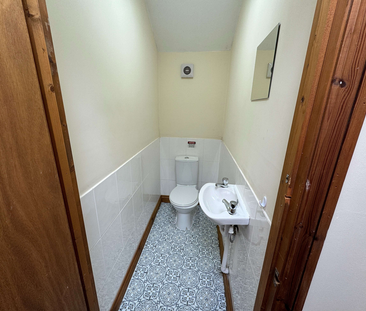 All Professional House Share - Bills Included - Harriet Street Room 9 - Photo 4