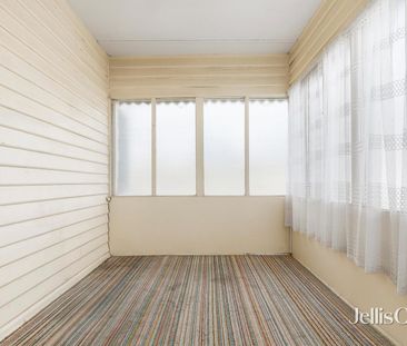 Two Bedroom Home in Pascoe Vale South - Photo 5