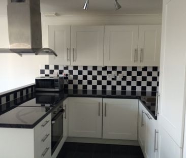 1 Bed Flat, Whiteadder Way, E14 - Photo 4