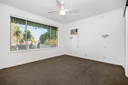 Space Galore - Photo 3