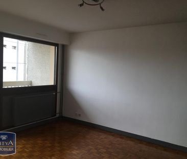Location Appartement 2 pièces 45m² ST ETIENNE 42000 - Photo 2