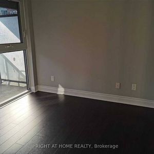 Jarvis St. & Bloor St.W Beautiful 2Bdrm Split Laminate Floors Corner - Photo 2