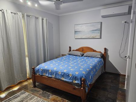 Bentley Park - Photo 2