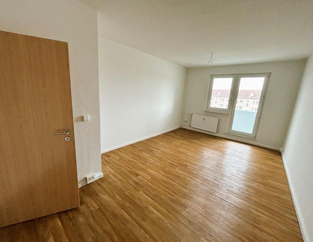 Funktionale 3Raum-Familienwohnung mit Südbalkon, am Stadtpark. - Foto 1
