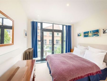 Beautifully presented 5 bedroom house with stunning finishes throughout. - Photo 5