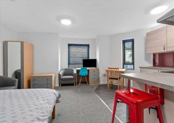 Studio to rent - Photo 1