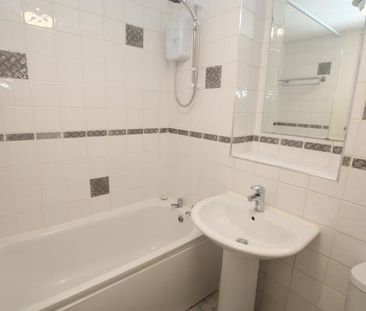 1 bedroom ground floor flat to rent - Photo 4