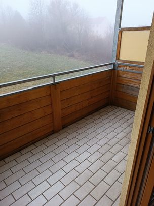 Mürzzuschlag. Großzügige Wohnung mit Balkon für eine liebe Familie - Photo 1