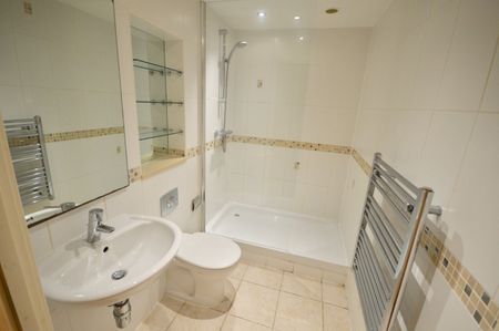 1 bedroom apartment to rent - Photo 4