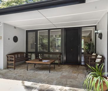 Charming Home With Flexible Floorplan & Pool - Photo 1