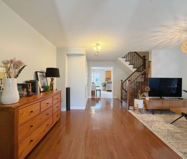 For Lease - 2280 Baronwood Drive Unit# 60, Oakville, Ontario - Photo 2