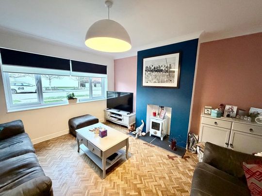 3 bedroom semi-detached house to rent - Photo 1