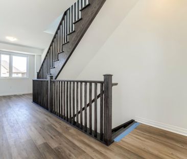 For Lease - 70 Kaitting Trail, Oakville, Ontario - Photo 2