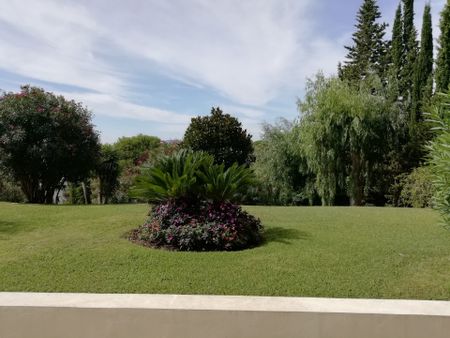 Location Appartement 3 pièces 85m² CANNES 06400 - Photo 4