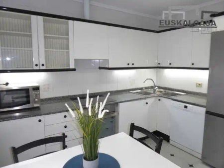 Piso de alquiler en Basurtu - Foto 2