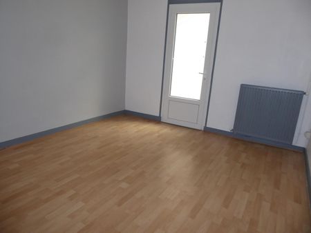 Location Appartement 4 pièces 74m² VALS LES BAINS 07600 - Photo 4