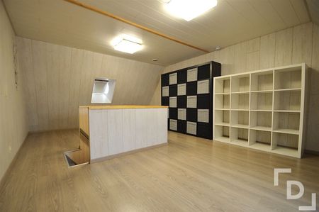 Stadswoning met 3 slaapkamers te huur op centrale locatie te Ieper. - Photo 5