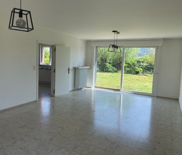 Alleenstaande ééngezinswoning + garage & tuin - Photo 2