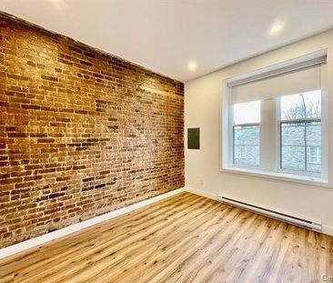 2013 Rue Wellington, #B - Photo 5