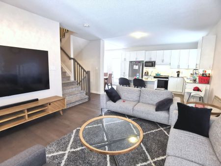 For Lease - 52 FOCALITY Crescent, Barrhaven, Ontario - Photo 2