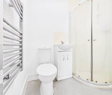 Property to rent - Photo 3
