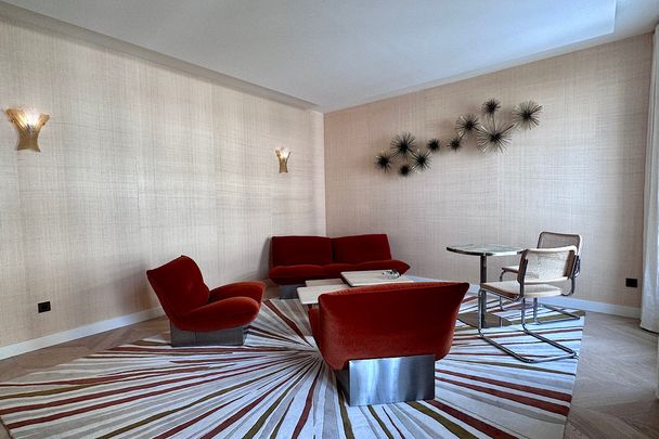 Appartement à louer rue de la Comète, Paris 7ème - Photo 1