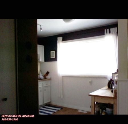 1644 37 Street Northwest - Photo 5