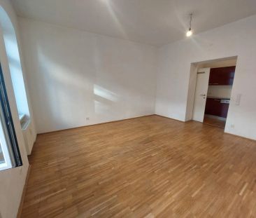 BITTE KEINE ANRUFE , NUR SCHRIFTLICHE ANFRAGEN ! Nette 2 Zimmer- Wo... - Foto 1