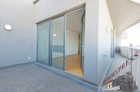 DG-Wohnung mit schönem Fernblick = CITYGATE = U1 - Foto 5