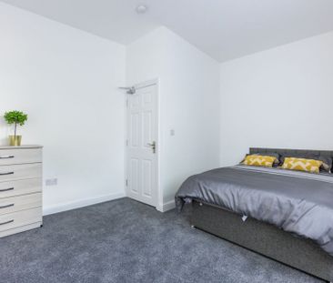 39 Park Road, Rugby - Photo 2