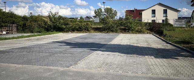 Wohlfühlwohnung mit Terrasse und moderner Ausstattung im Erstbezug! Rollstuhlgerecht! - Foto 1