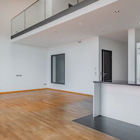 Hochwertige 4-Zimmer-Loft-Wohnung mit Weserblick - Photo 1