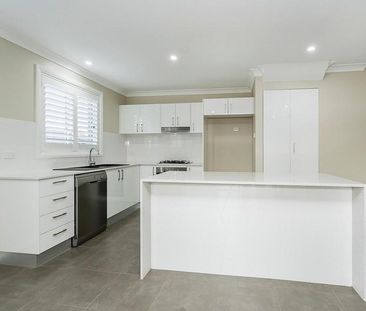 1/15 Yorston Street, Warners Bay NSW 2282 - Townhouse For Rent | Do... - Photo 2