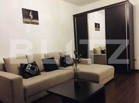 Apartament o camera, 42 mp, imobil nou, mobilata modern, zona Bonjour Residence - Fotografie 3