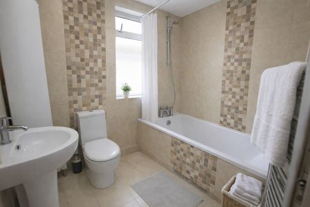 1 Bedroom Apartment, Chester - Photo 3