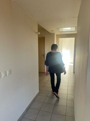 Appartement 3 Pièces 77 m² - Photo 3