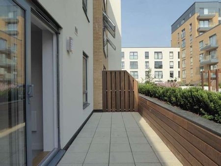 Nightingale House, Drake Way, Reading, RG2 - Photo 5