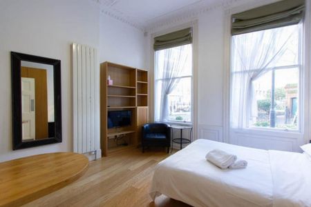 Studio to rent - Photo 2