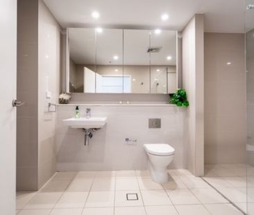 Contemporary Living with Captivating Water Views - Photo 1