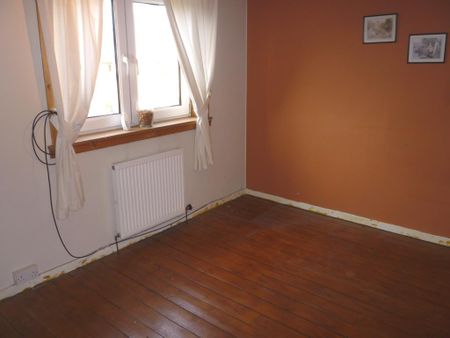 2 bedroom semi-detached house to rent - Photo 5