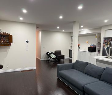 For Lease - 2352 Hill Rise Street, Oshawa, Ontario - Photo 4