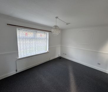 Larch Road, Corby - Photo 5