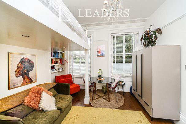 Studio to rent - Photo 1