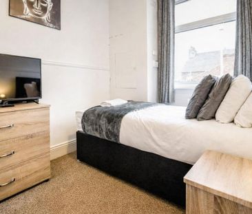 3 bedroom terraced house to rent - Photo 6